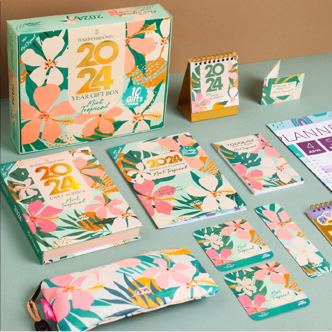 Mint Tropical Year Gift Box 2024