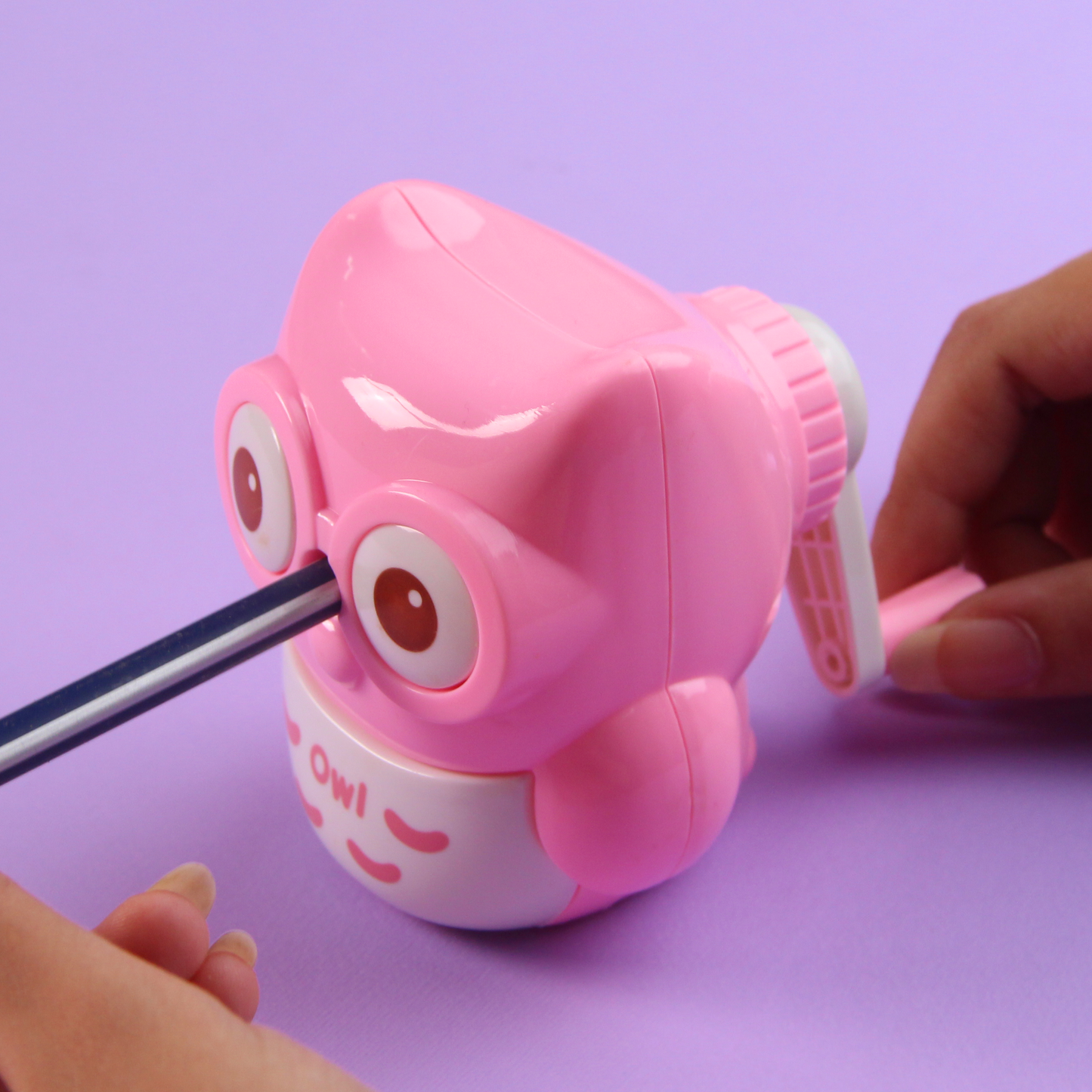 Owl manual pencil sharpener