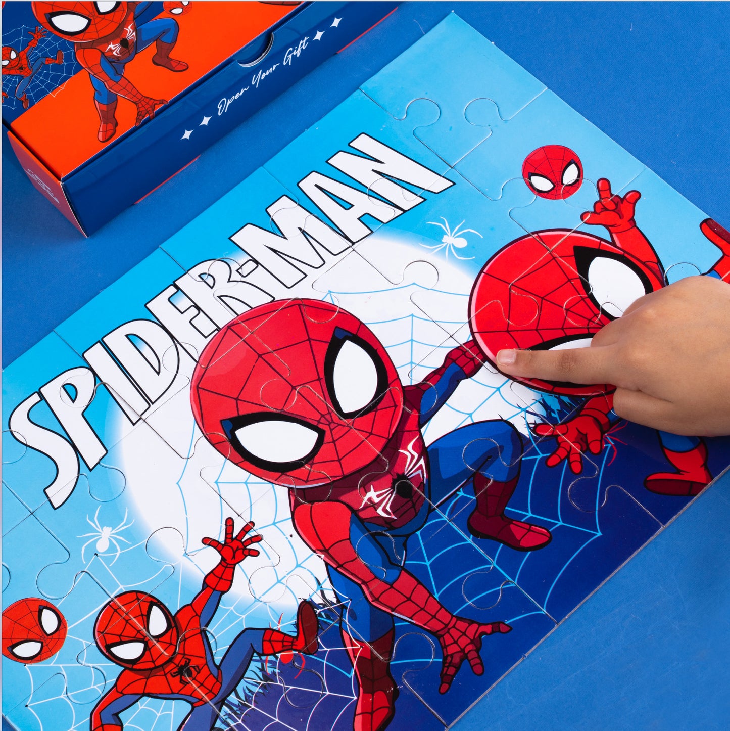 SPIDER MAN FUN GIFTBOX