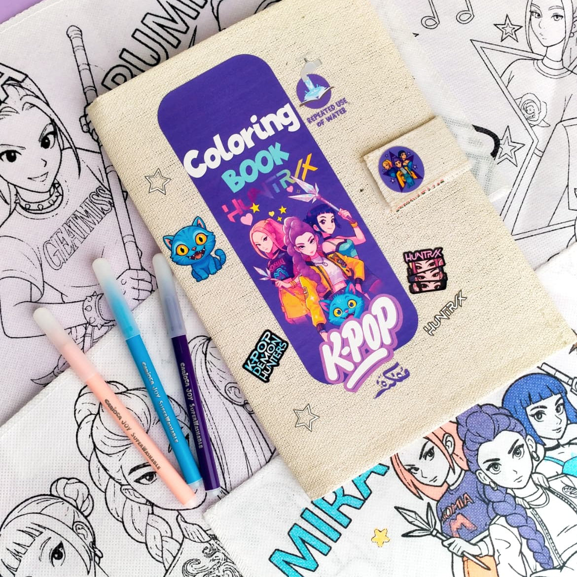 K-POP WASHABLE COLORING BOOK